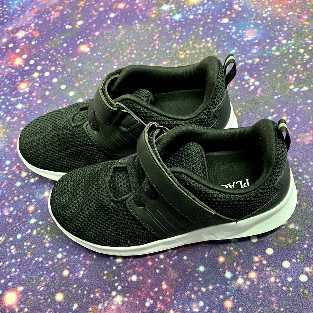 Childrens Place Black Velcro Sneakers Size 11 Toddler